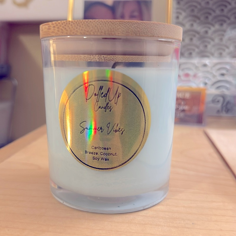 9oz Summer Vibes- Caribbean Breeze Scented Soy Wax Candle - Picture 2 of 4